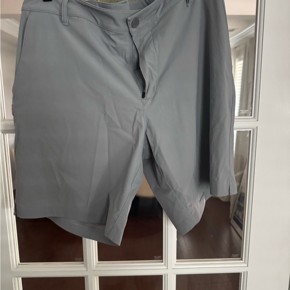 RHONE Men's Slate Gray Flat Front Shorts